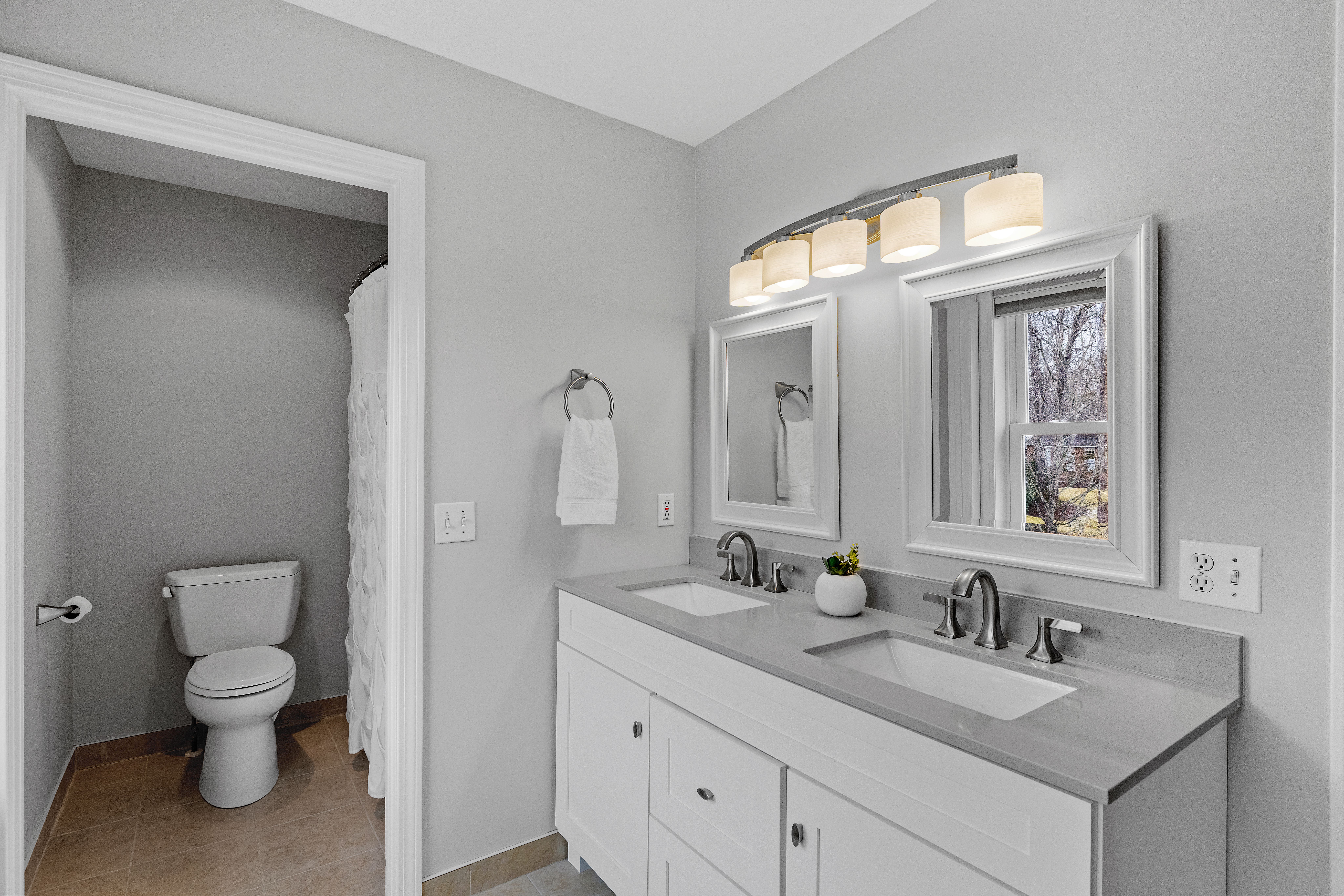 Middlesex County Bathroom Remodeling Contractor