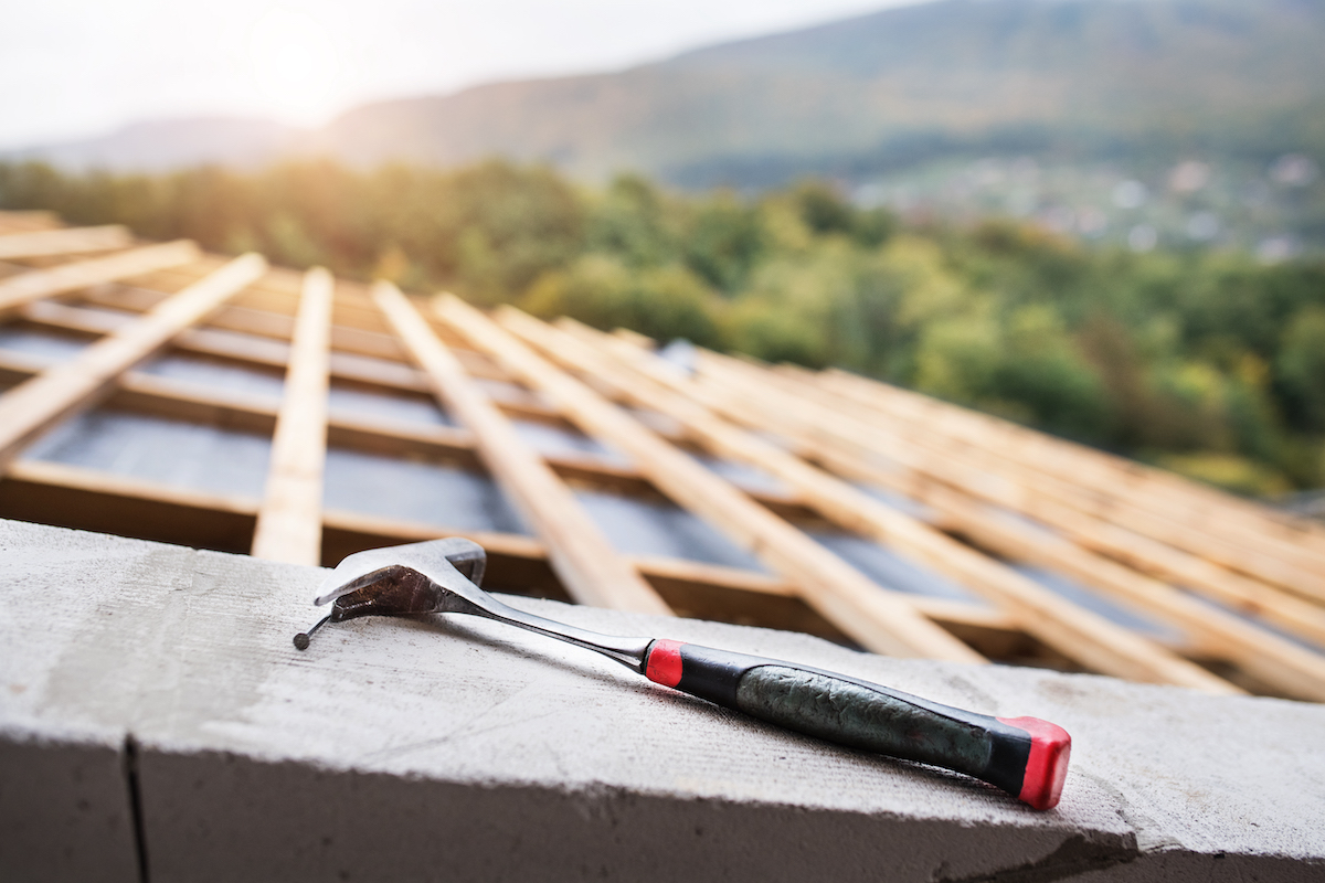 Roofing Contractor in Princeton: Key Signs That You Should Contact One