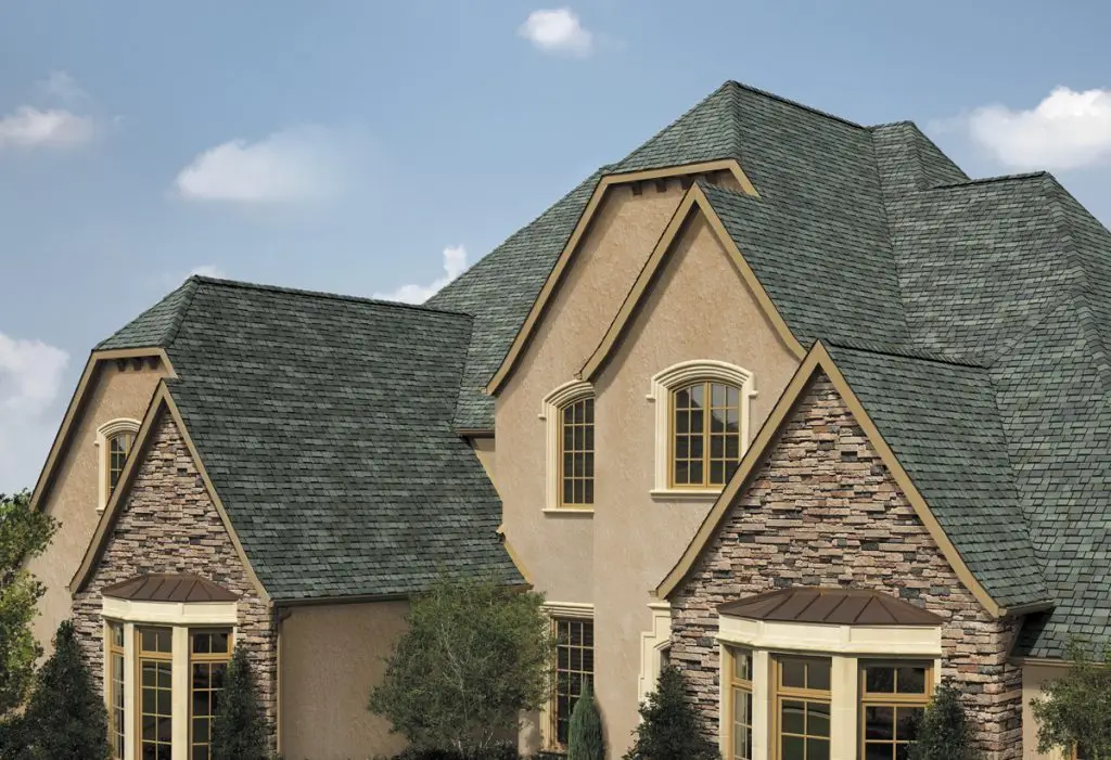 Roofing Company in Manville: Is it Time to Call One?